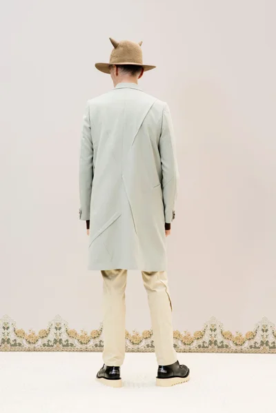Look 7